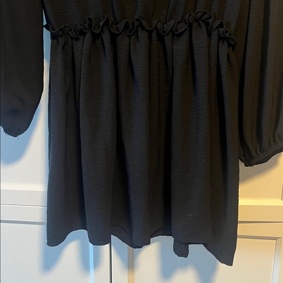 Boohoo ruffle trim dress - Picture 3 of 5